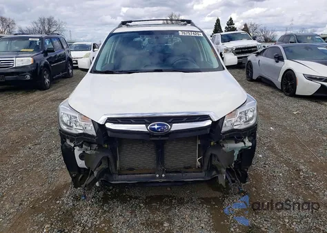 2017 Subaru Forester 2.5I Premium z USA, uszkodzony, nr VIN JF2SJAGC2HH512885
